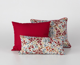 Set perne pentru living Flori de mac roșii